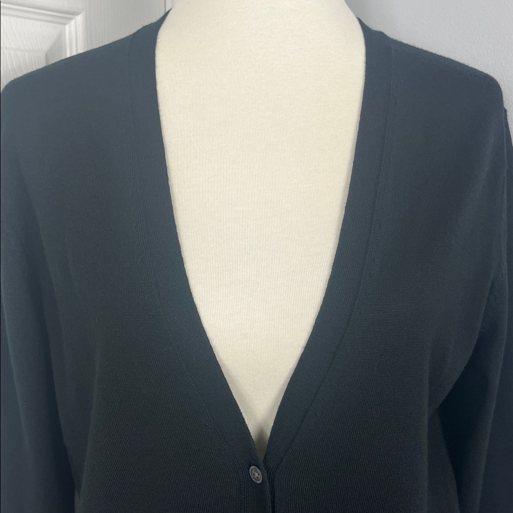 Banana Republic 100% Merino Wool Cardigan Sweater - Picture 3 of 10